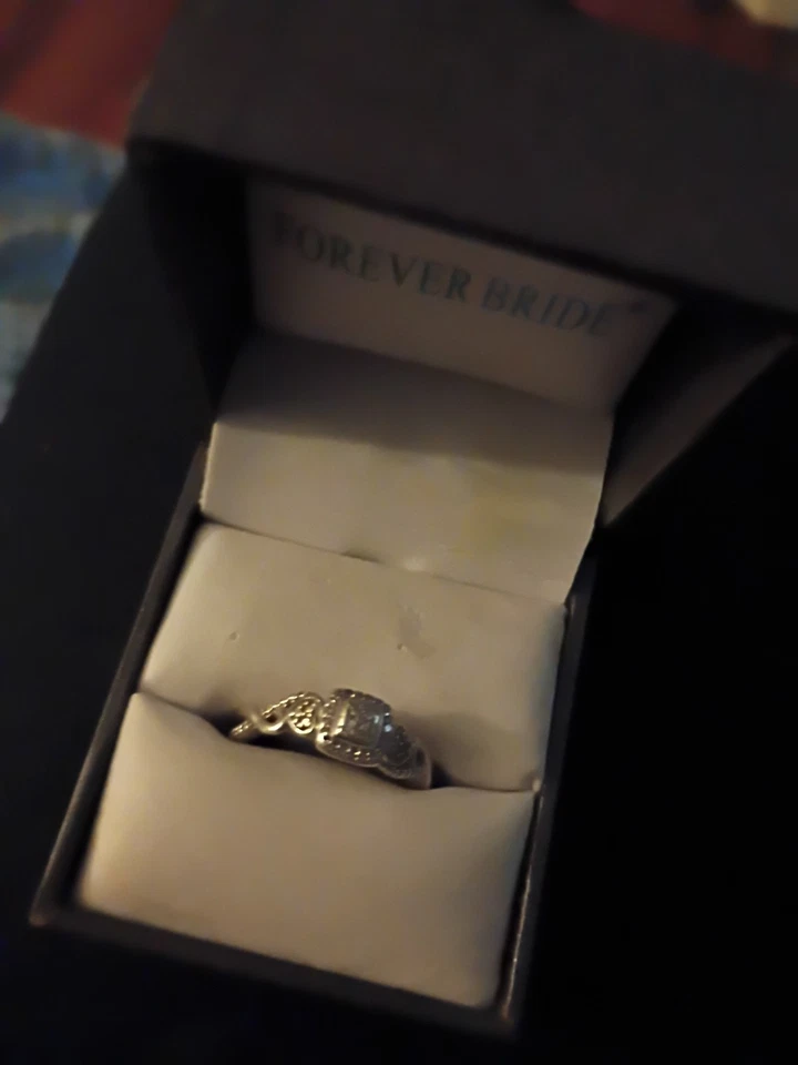 Diamond - Image 1 of 1