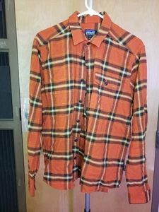 Patagonia Shirt Mens Medium Orange Fjord Flannel Plaid Organic Cotton - Picture 1 of 4