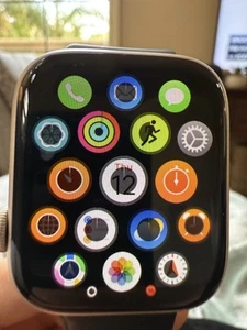 Unlocked Apple Watch Series 7 45MM Starlight Aluminum - Zdjęcie 1 z 7