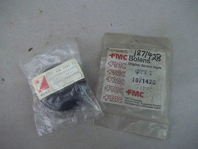 Bolens  Tractor Mower Steering Wheel Cap  - 1871428 - Image 1 of 2