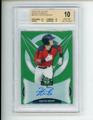 BGS 10 PRISTINE 2019 Leaf Valiant Prismatic Green 10 AUTO Hunter Bishop #d 61/99 - Image 1 of 2