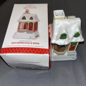 2013 Hallmark Keepsake Ornament 1225 Kringleville Drive 4th And Final In Series - Picture 1 of 14