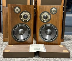 Par de altavoces de piso de 3 vías Victor SX-900 Spirit con soportes excelente estado - Imagen 1 de 10