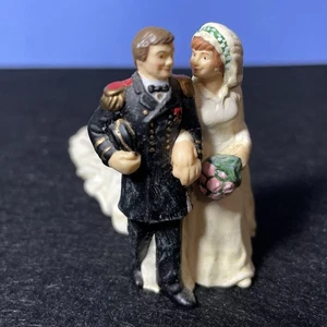 Dept 56 Villaggio Alpino QUI ARRIVA LA SPOSA - 56300 - Ritirato 2002 - Foto 1 di 9
