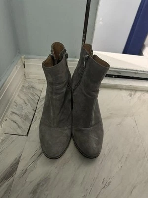 Calvin Klein Suede Bootie  — 第 1/4 张图片