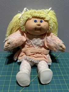 Cabbage Patch Dolls Girl Doll Original Clothes, Diaper, Shoes Head Mold 8 Coleco - Picture 1 of 15