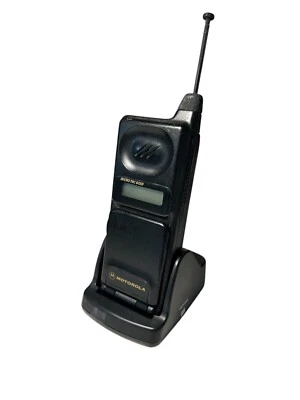 motorola micro tac gold con base di ricarica e cavo per spinotto - Immagine 1 di 4