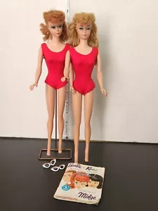 2 muñecas Barbie Mattel 1964 #850 cola de caballo Tiziano y rubia #7 trajes de baño rojos - Imagen 1 de 20