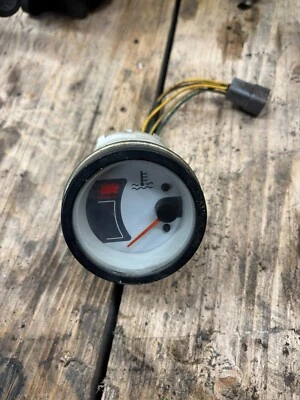 98 99 Ski Doo Mach 1 Formula Iii 600 700 800 Temperature Guage	415097200 RW7321 - Image 1 of 3
