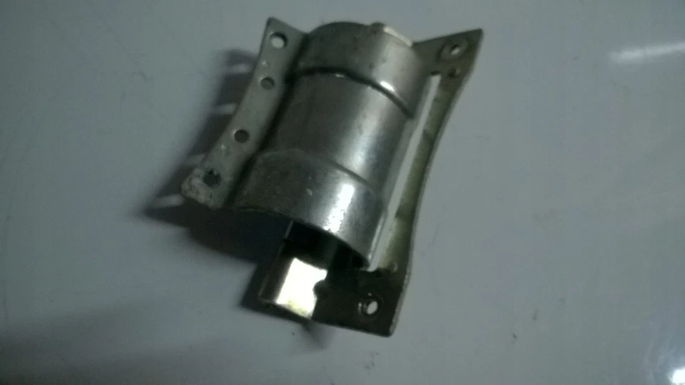 Bisagra de puerta para lavadora Beko WBF 6006C  Foto 1 de 1