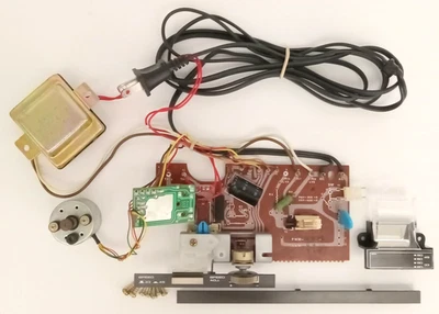 Pioneer PL 100 Transformer Main Board Trims Strobe Lens Motor and Board Parts - Image 1 of 4