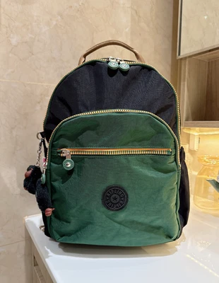 NUEVO CON ETIQUETAS Kipling Seoul Pequeña Tableta Mochila Verde Casa en el Árbol Bolso Escolar 37cm H Foto 1 de 4