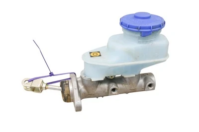 Cilindro maestro de freno Kubota RTV-X900 20 Foto 1 de 4