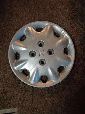 4 1996-97 15" Genuine Honda Wheel Covers - Image 1 of 2