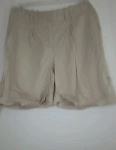 J Jill Shorts Khaki Walking Shorts Khaki Cargo Pockets Cotton Shorts Size 14 - Picture 1 of 2