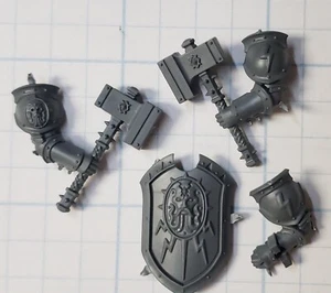 Warhammer Stormcast Eternals Bits Liberator Warhammers & Sigmarite Shield Set #C - Bild 1 von 3