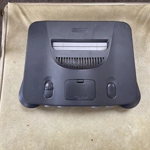 Nintendo 64 System 32MB Home Console - Charcoal Gray - F7 - Picture 1 of 6