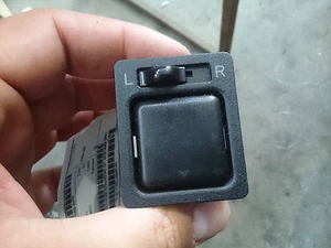 INTERRUTTORE RETROVISORE ESTERNO TOYOTA PASEO (96-99) 2P CPE' - Picture 1 of 1