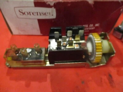 FORD-TORINO-MERCURY-COUGAR-LINCOLN -- 1968-1978 - INTERRUPTOR DE FAROS NUEVO-EE. UU. Foto 1 de 4