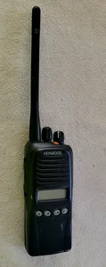 Kenwood TK-2180 Two-Way VHF Radio 136-174MHz W/ antenna STORE STOCK - Picture 1 of 2