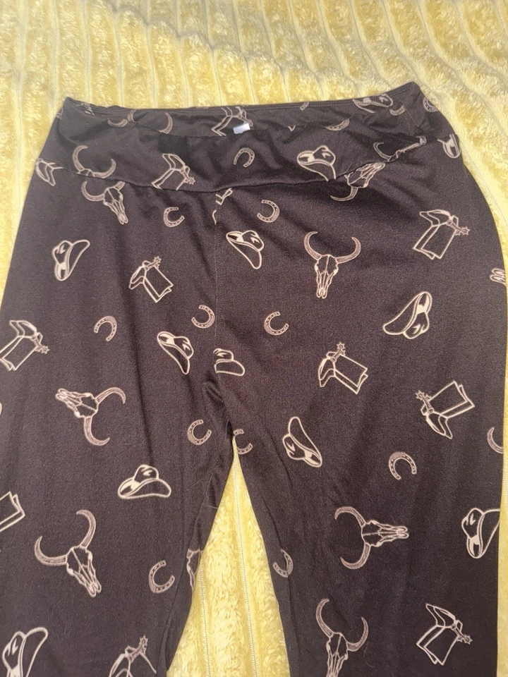 Mujer Marrón Botas Occidentales Ganado Herradura, Sombrero Vaquero LuluRoe Leggings Tc Foto 1 de 4