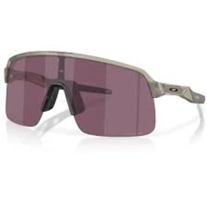 Oakley OO9463-7039 SUTRO LITE Sonnenbrille mattgraue Tinte mit PRIZM Road schwarzen Gläsern - Bild 1 von 4