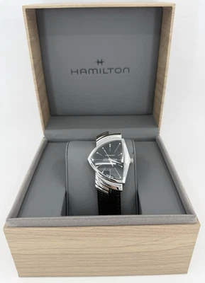 Novo Na Caixa Hamilton Ventura H24411732 Quartzo Mostrador Preto 35mm Relógio Pulseira de Couro - Imagem 1 de 4