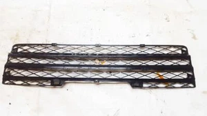 Parachoques delantero central Toyota Yaris Verso 2003 5311252040, 531 #756197-81 - Imagen 1 de 2
