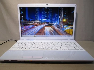 Sony Vaio VPCEH38FJ/W Core i5-2450M HDD 500GB RAM 8GB 15.5 Inch Win 1 0 Home - Image 1 of 4