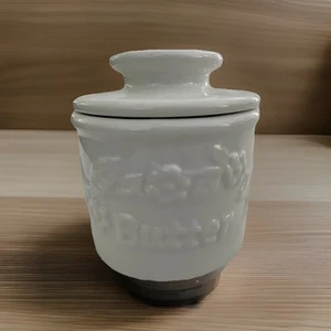 Butter Bell Crock Beurre 1997 White Raised Floral Embossed Fresh And Creamy 4” - Picture 1 of 9