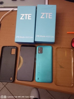 COPPIA DI SMARTPHONE ZTE A52 LITE 4g LTE 2GB ROM 32GB RAM - Immagine 1 di 4