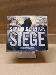 Seige by Simon Kernick Audio 3 CD Book Read By Daniel Weyman. Fat Cased. - Imagen 1 de 2