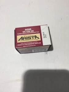 ARISTA 400 DX 135-36 BLACK & WHITE Starter Kit PHOTOGRAPHIC FILM - DATED 10/2013 - Picture 1 of 4