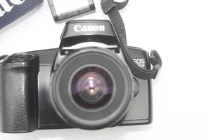 Cuerpo de cámara Canon EOS 1000 QD y lente y estuche Canon 35-80 mm - Imagen 1 de 9