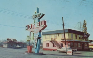  The Oscar Motel LeMoyne Longueuil Canada cartolina cromata - Foto 1 di 3