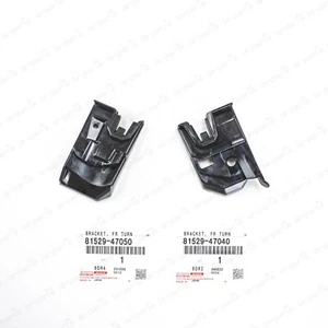 Genuine Toyota 11-15 Prius Driver Side Upper & Lower Turn Signal Light Brackets - Picture 1 of 10
