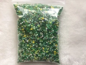 Wholesale 6800pcs Lot Bulk 11/0 Glass Seed Bead 100g AWESOME DEAL Green Mix - Picture 1 of 1