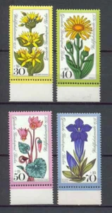 Germany - Berlin : Beautiful flowers semi-postal set from 1976 - mint - Picture 1 of 1