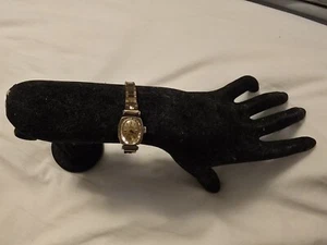 Vintage Omega De Ville 511.281 Gold Plated 17 Jewel Cal 485 Manual Wind... - Picture 1 of 10