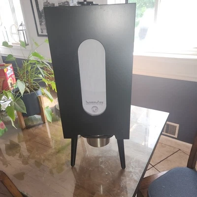 Alimentador moderno para perros Houndsy Foto 1 de 4