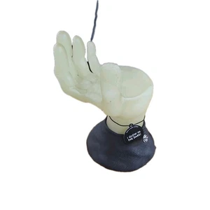 Bath & Body Works Halloween Glow-in-the-Dark Franken Hand 3 Docht Kerzenhalter - Bild 1 von 8