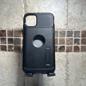 Coque Spigen Tough Armor pour iPhone 11 noire béquille protection contre les chutes 76CS27439 - Photo 1 sur 7