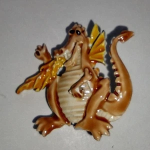 Vintage 70's Tiny Dragon Pin Brooch Enamel JJ Jonette Jewelry - Picture 1 of 3