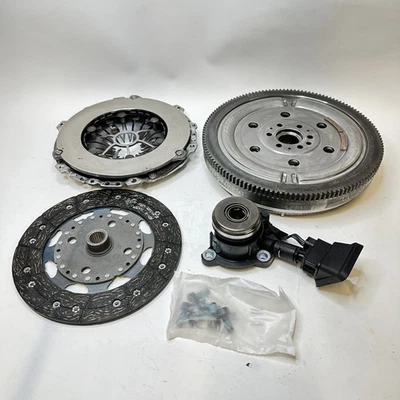 Complete Clutch Kit & Dual Mass Fly Wheel DMF LuK Fits Peugeot Citroen 1.6 HDi - Image 1 of 4