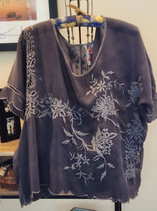 Johnny Was gray rayon embroidered cutwork top size L