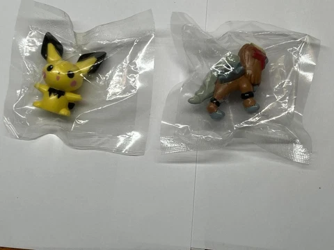 Pichu & Entei Pokemon Pencil Topper Figure Toy Sealed Sasco Lot of 2 Cover
