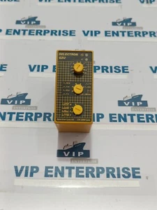 SELECTRON LYSS AG CH-3250 LYSS RELAY 240VAC 5A FREE FAST SHIPPING - Picture 1 of 5