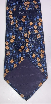 Nautica Men's Necktie Floral  Multicolor 100% Silk Made In Costa Rica - Image 1 of 3