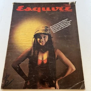1965 AUGUST ESQUIRE MAGAZINE - GREAT COVER, PHOTOS AND ADS - ST 2586 - Picture 1 of 5