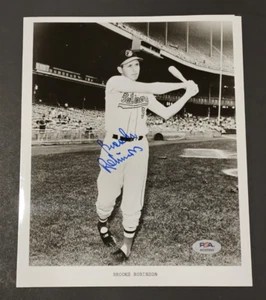 BROOKS ROBINSON Signed 8x10 Photo-HOF-Baltimore Orioles-PSA Authentication - Picture 1 of 3